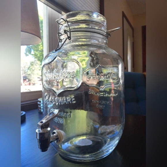 Yorkshire Glassware Jar Drink Dispenser - Picture 2 of 2